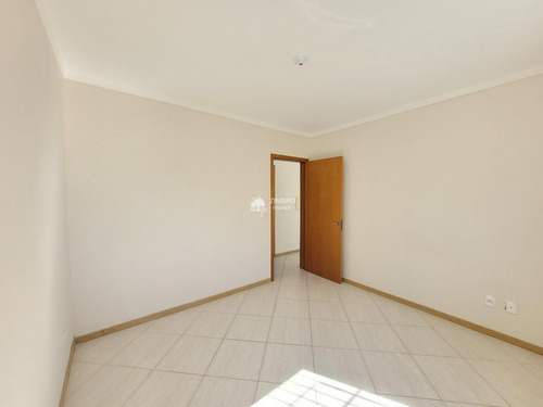 Imagem 8 de 17 de Apartamento De 02 Dormitórios Para Alugar Em Santa Maria Com Churrasqueira E Vaga Na Garagem - 86136