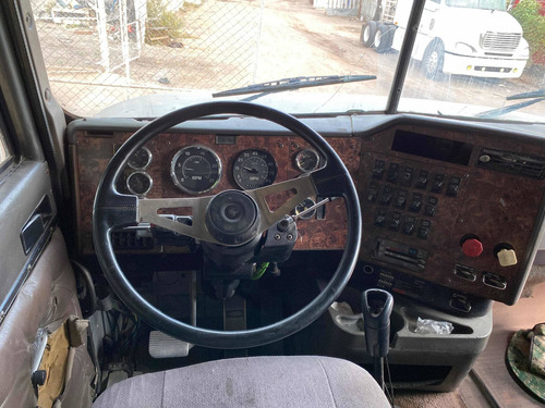Imagen 9 de 15 de Tractocamion Freightliner