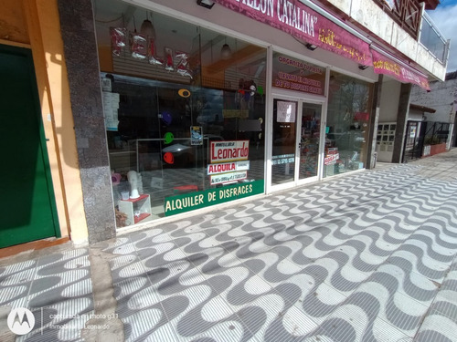 Imagen 2 de 7 de Local Comercial Sobre Avenida 32!
