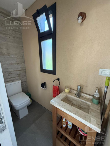 Casa 4 Ambientes Con Pileta En Alquiler - Guillermo E Hudson