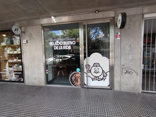 Excelente Local Sobre Avenida Córdoba · 134 M2 (7x19)