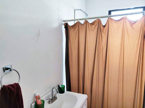Casa En Venta Con Gran Terreno En Colonia Álamos: Ideal Para Colegios Y Vivienda