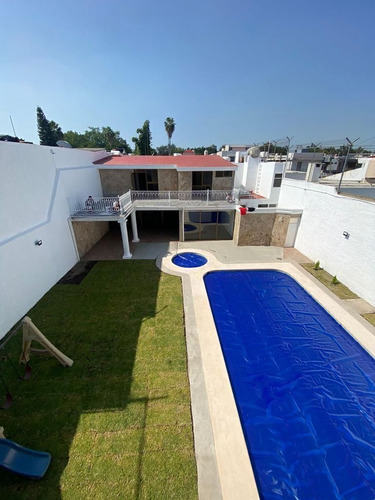 Se Renta Casa En Residencial Victoria, Zapopan, Jalisco.