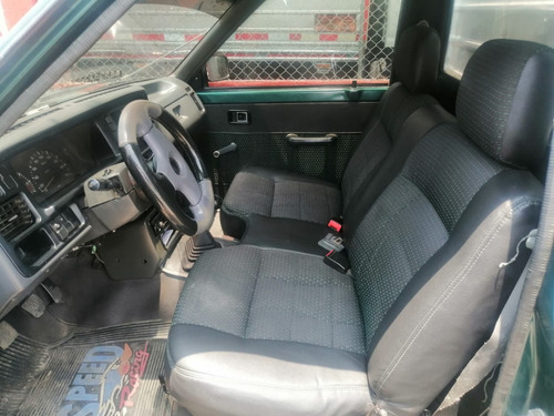 Camioneta Mazda B2200 F/seco 2000 Con Trabajo