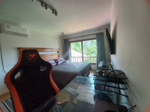 Casa En Venta De 6 Dorm. En Lo Barnechea Los Trapeneses