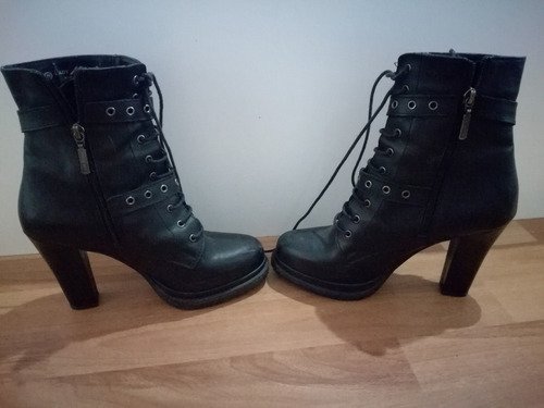 Botas De Cuero Taco Alto Talle 39 Color Negro Lady Store (Usado)