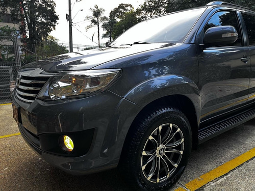 Toyota Fortuner 2.7l 4x2