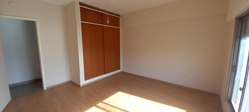 Imagen 16 de 24 de Depto Ph Con 4 Dormitorios, Garage Y Amplia Terraza - Beruti Al 100 - Quilmes Oeste