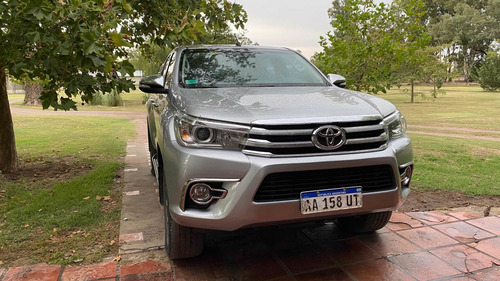 Toyota Hilux 2.8 Cd Srx 177cv 4x4 At 2016