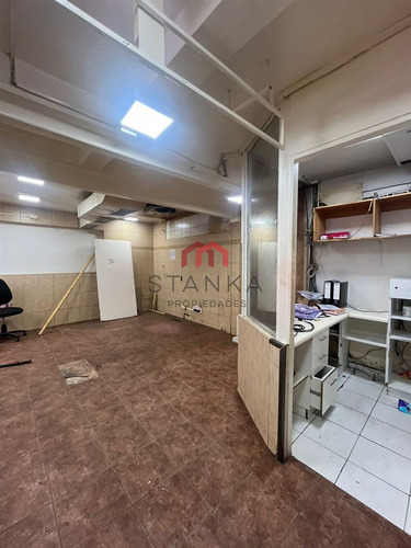 ¡excelente Oportunidad! Arriendo De Un Amplio Local Comerci