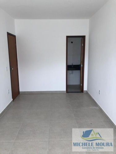 Imagem 5 de 10 de Casa 2 Dormitórios Para Venda Em Araruama, Parque Hotel, 2 Dormitórios, 1 Suíte, 2 Banheiros, 2 Vagas - 254_2-515970