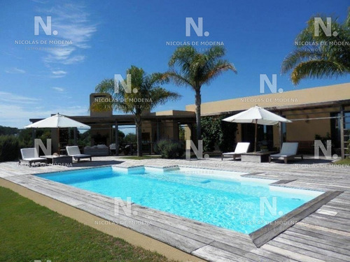 Hermosa Chacra En Venta.- Ref: 3719