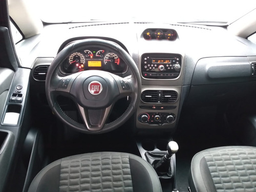 Imagem 11 de 14 de Fiat/ Idea Adventure 1.8 16v E. Torq (flex)