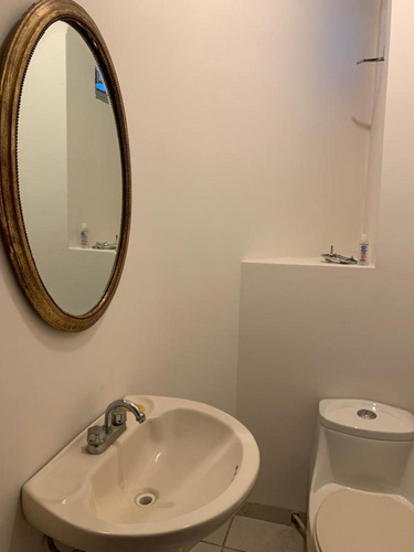 Casa En Renta En Rincón Del Campestre, León, Gto. Atrás De Foro 4 Y Cerca A Plaza Mayor