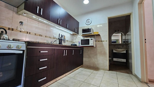 Venta Departamento 2 Ambientes Con Cochera Bernal