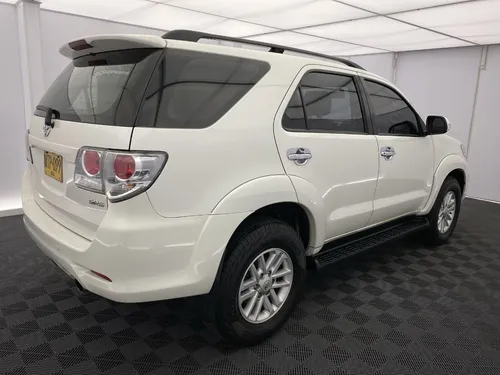 Toyota Fortuner 2.7 AT 4X4