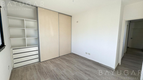 Venta Casa - Barrio Privado Santa Emilia / Pilar Del Este