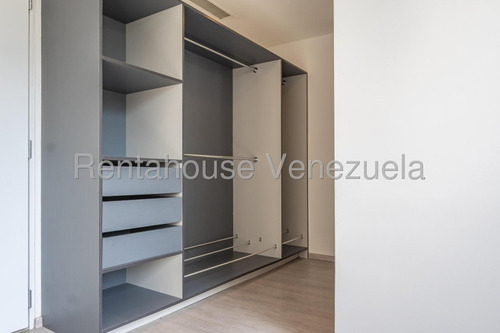 Apartamento En Venta Lomas De Las Mercedes As