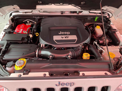 Imagen 13 de 14 de Jeep Wrangler 2018 3.7 Unlimited Sahara 3.6 4x4 At