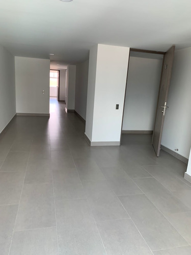 Imagen 6 de 30 de Se Vende Apartamento En Laureles , Medellín