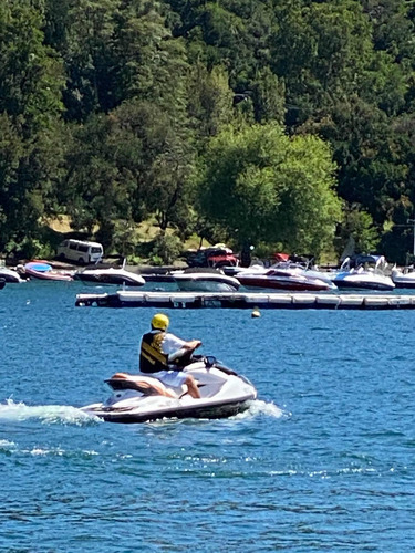 Imagen 2 de 2 de Arriendo Motos De Agua, Villarrica Panguipulli, Etc