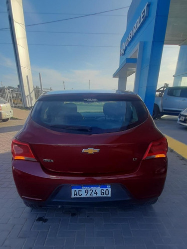 Imagen 14 de 18 de Chevrolet Onix Lt 1.4 Nafta Caja Manual Cc