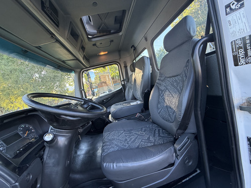 Mercedes Benz Atego 1418 Cs Chasis Largo 48 2013