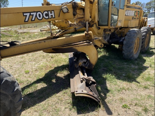 Imagen 18 de 21 de Motoniveladora John Deere 770ch