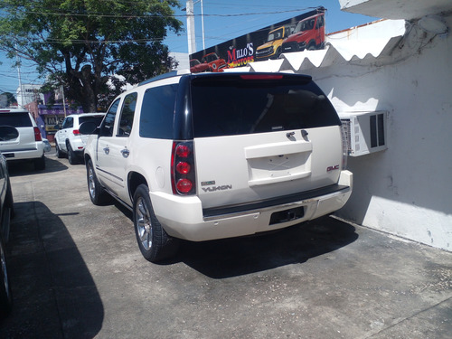 GMC Yukon 6.2 C Denali 403 Hp 4x4 At