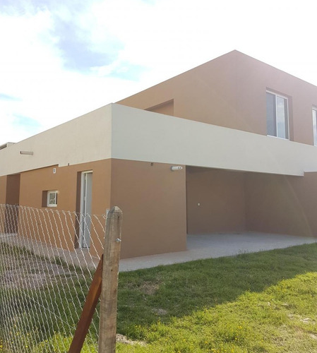 Imagen 1 de 11 de Casa En Venta Ubicado En Casas De Santa Maria, Villanueva (tigre)