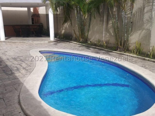 Juan Carlos González. Renta House Carabobo Vende Hermoso Townhouse Urb. Manantial Naguanagua Mls #23-30388 Rah/jcg.