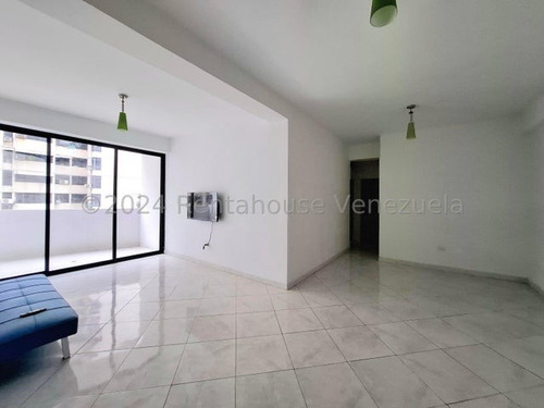 Excelente Apartamento En Venta Urb. San Jacinto, Maracay, Con Planta Electrica, Piso Bajo, 24-28825 Mv