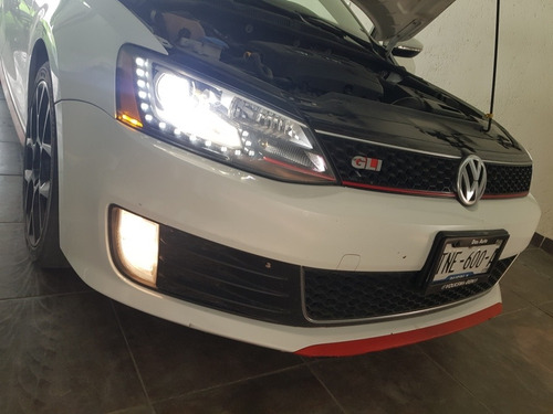 Imagen 8 de 15 de Volkswagen Jetta 2014 2.0 At
