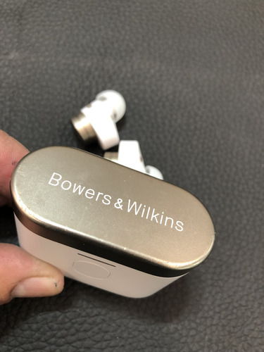 Audifonos Bits Bowers & Wilkins Color Blanco Blanco (Usado)