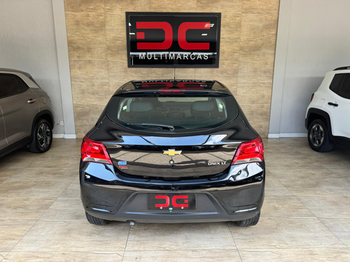 Chevrolet Onix ONIX HATCH LT 1.0 8V FlexPower 5p Mec.