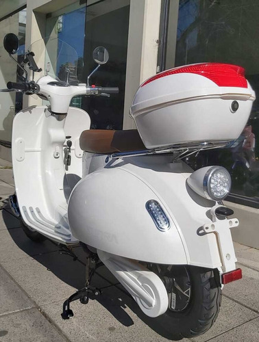 Imagen 8 de 25 de New Vespa Sunra Moto Okm Batería De Litio V
