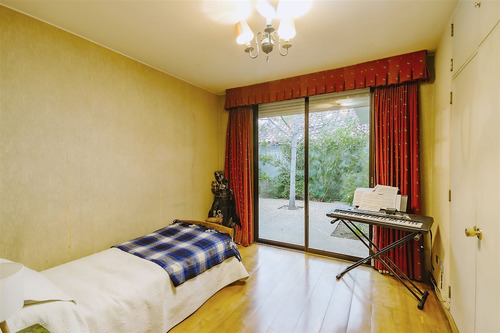 Casa En Venta De 5 Dorm. En Las Condes