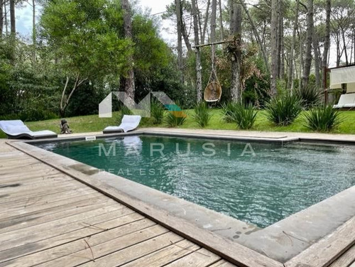 Casa En Venta Ubicado En Laguna Blanca, Manantiales, Maldonado