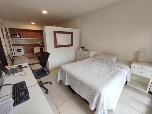 Imagen 8 de 25 de Nuñez - Venta De Moderno Departamento Amoblado