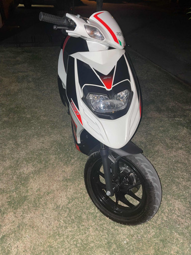 Aprilia Sr160