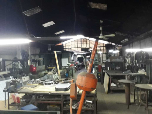 Propiedad Comercial Industrial (69274)