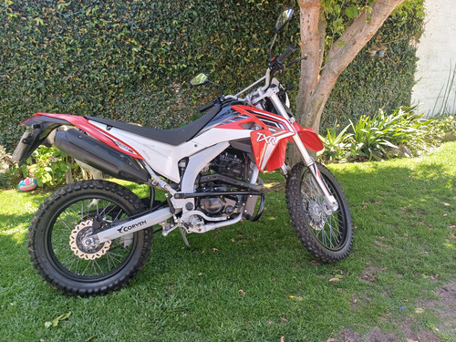 Vendo Corven Txr250l Con 8000 La Tengo De Okm.