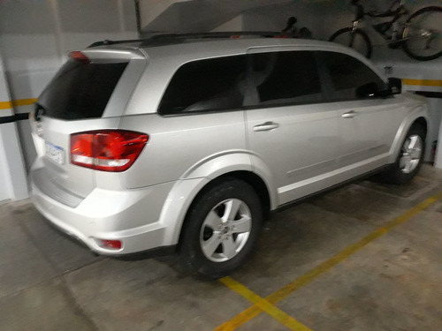 Fiat Freemont 2012 2.4 Emotion 5p
