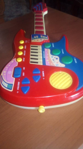 Imagen 10 de 10 de Guitarra Musical De Juguete Usada En Excelente Estado