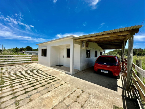 Venta, Casa 2 Dormitorios En Balneario Buenos Aires