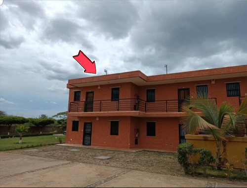 Apartamento En Venta En Higuerote, Residencia Monte Mar