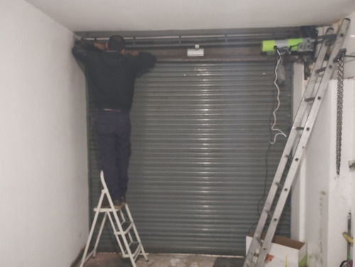 Imagen 5 de 5 de Cortinas Metálicas Instalación Y Reparación Las 24 Hrs