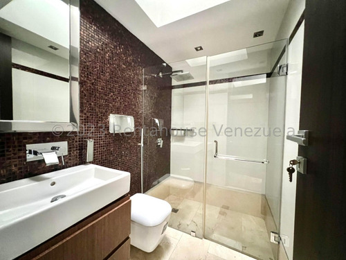 Penthouse De Lujo Y Exclusividad Con Vistas Panorámicas Lomas Del Sol, Caracas. Mo 24-3087