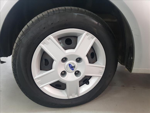 Ford Fiesta 1.0 Mpi Hatch 8v