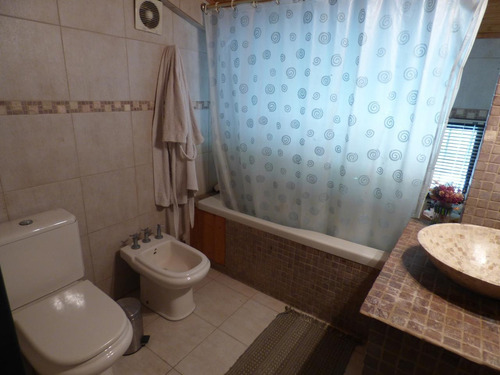 Imagen 29 de 30 de Quinta En Arturo Segui Calle 403 E/ 139 Y 141 La Catalina Dacal Bienes Raices